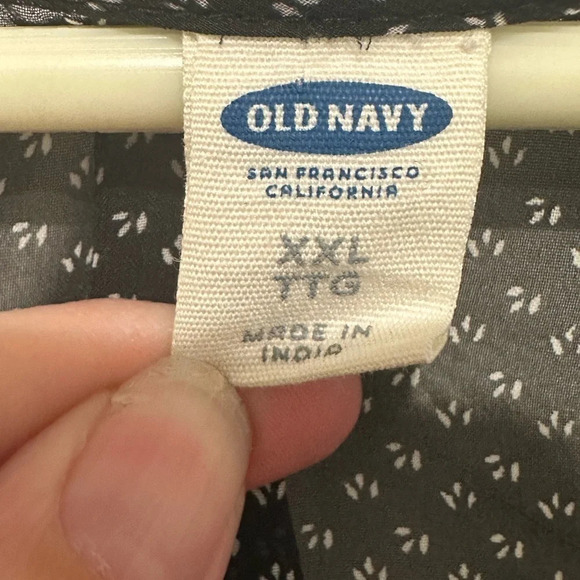 Old Navy Women's Black‎ Long Sleeve Transparent Blouse - Picture 4 of 4